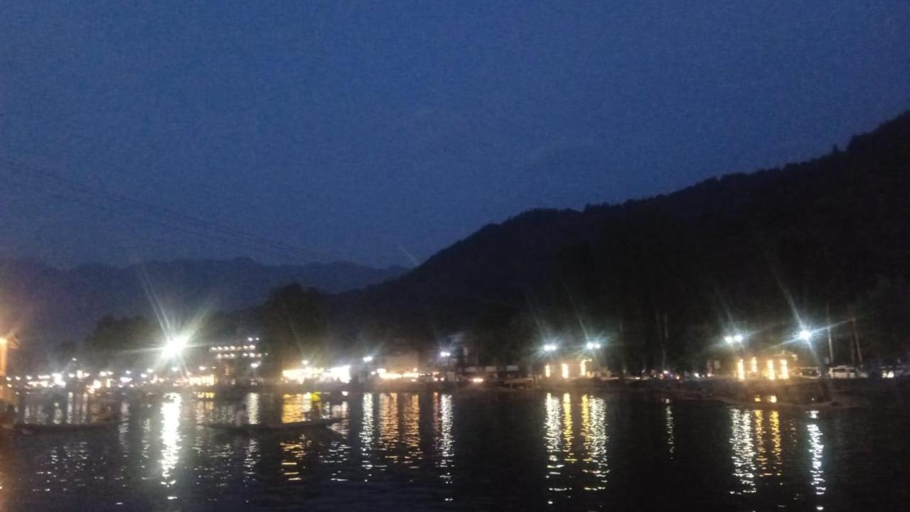 Homestay Island